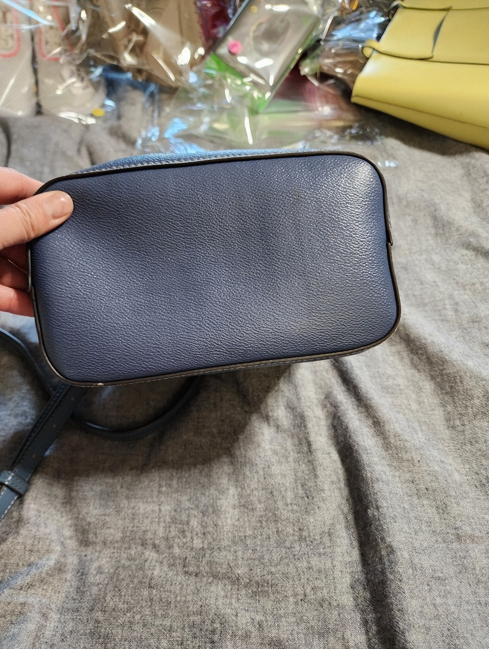 👜 Calvin Klein Mini Crossbody Bag – NWOT - Picture 6 of 6
